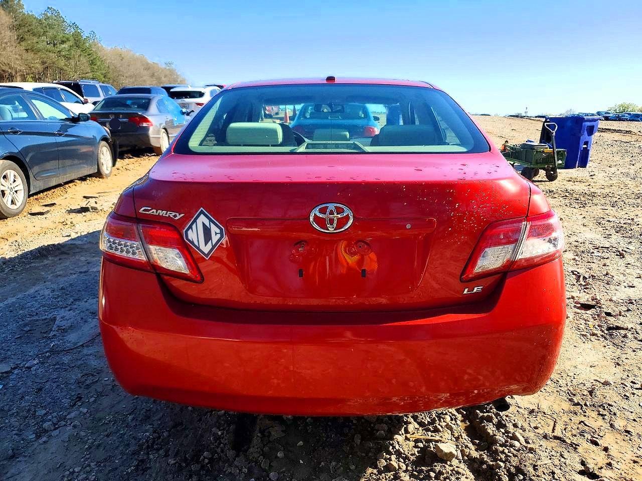 2011 TOYOTA CAMRY