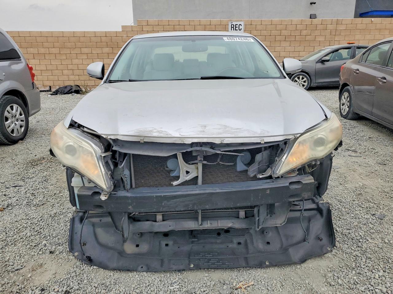 2011 TOYOTA Avalon