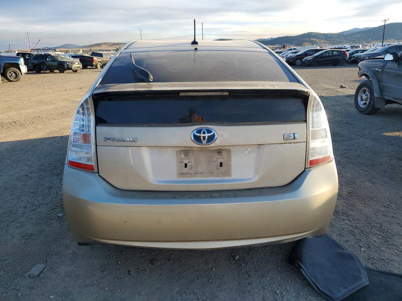 2010 TOYOTA PRIUS