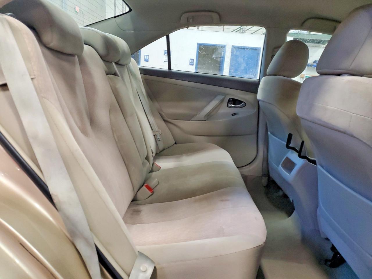 2011 TOYOTA CAMRY