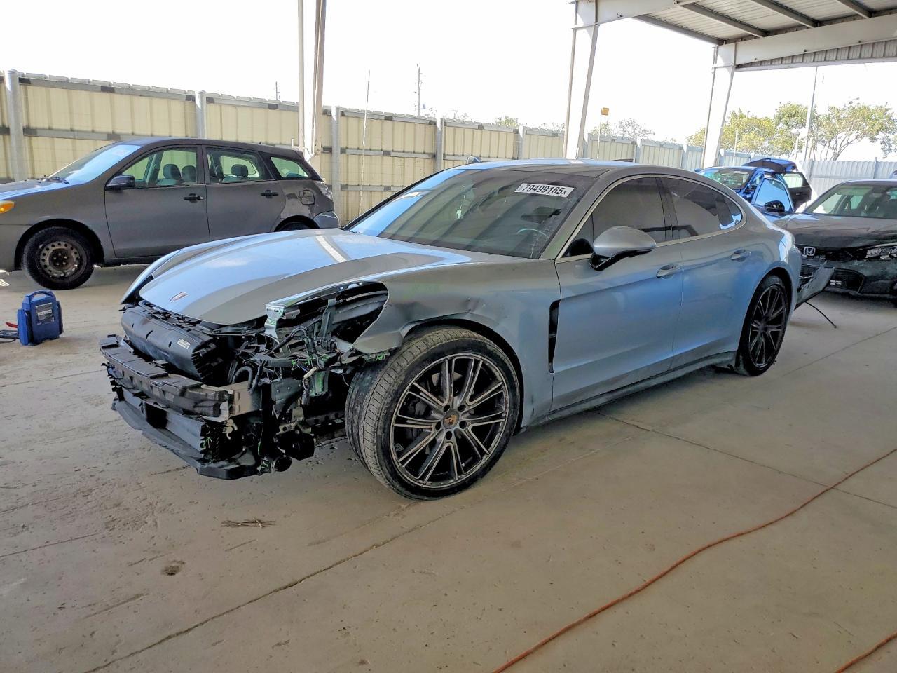 2018 PORSCHE Panamera