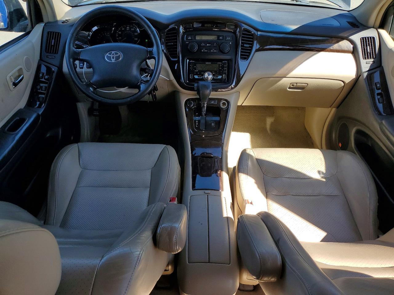 2002 TOYOTA HIGHLANDER