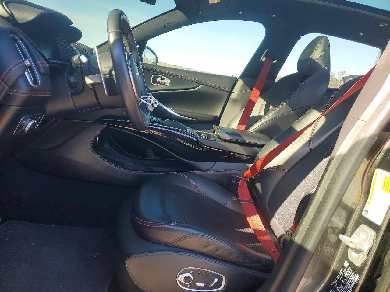 2021 Aston Martin DBX