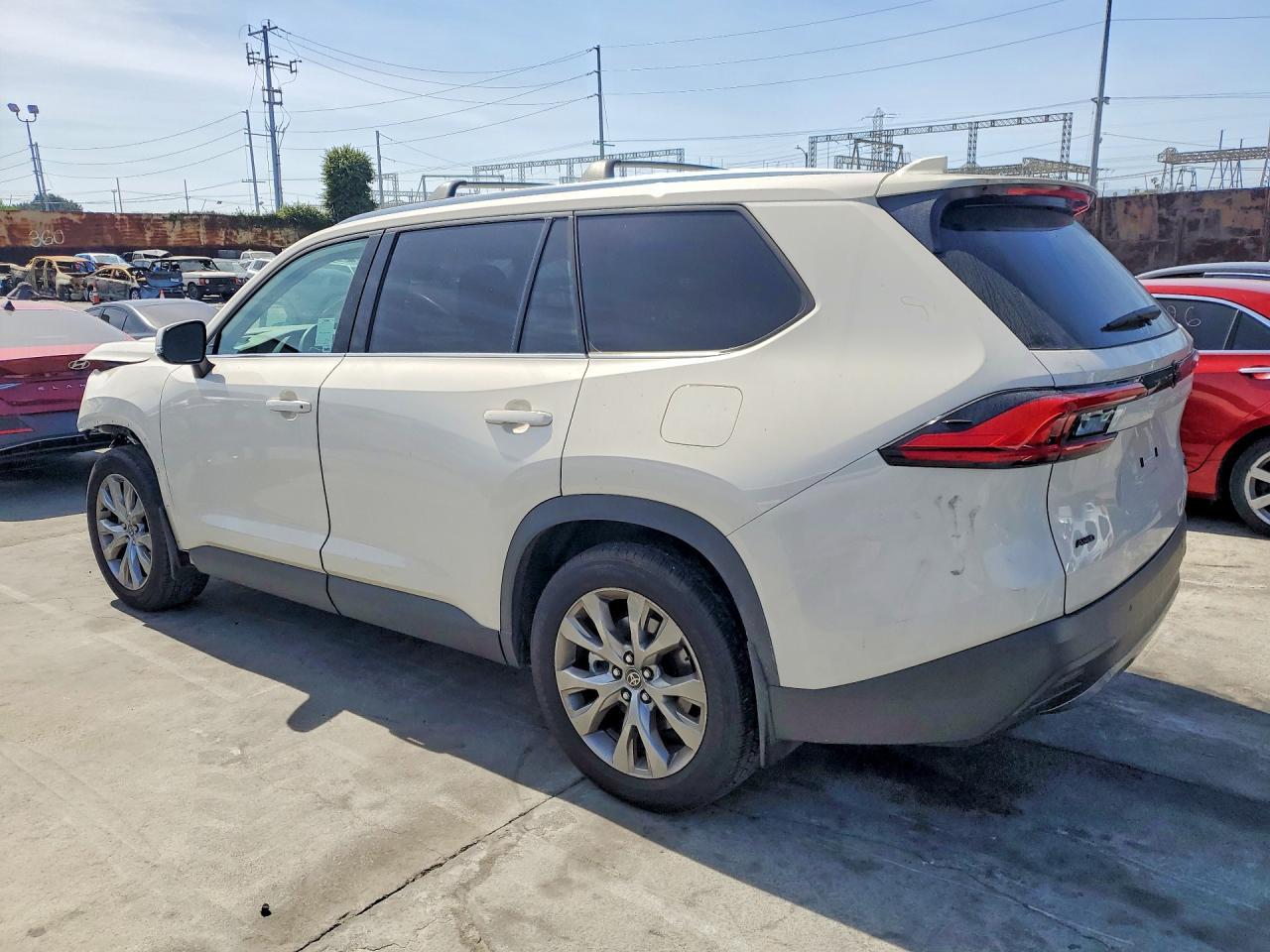 2024 TOYOTA HIGHLANDER