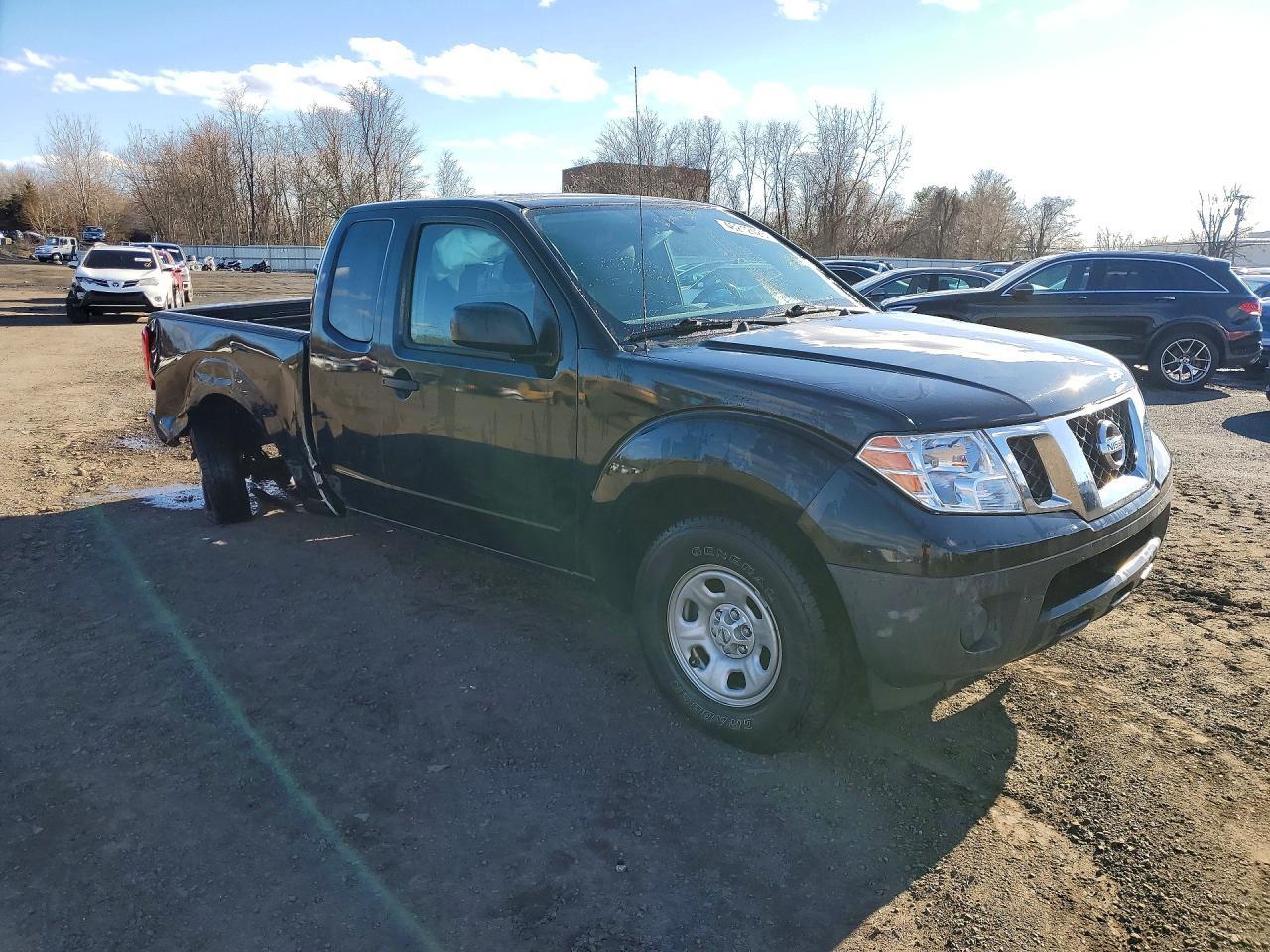2017 NISSAN Frontier