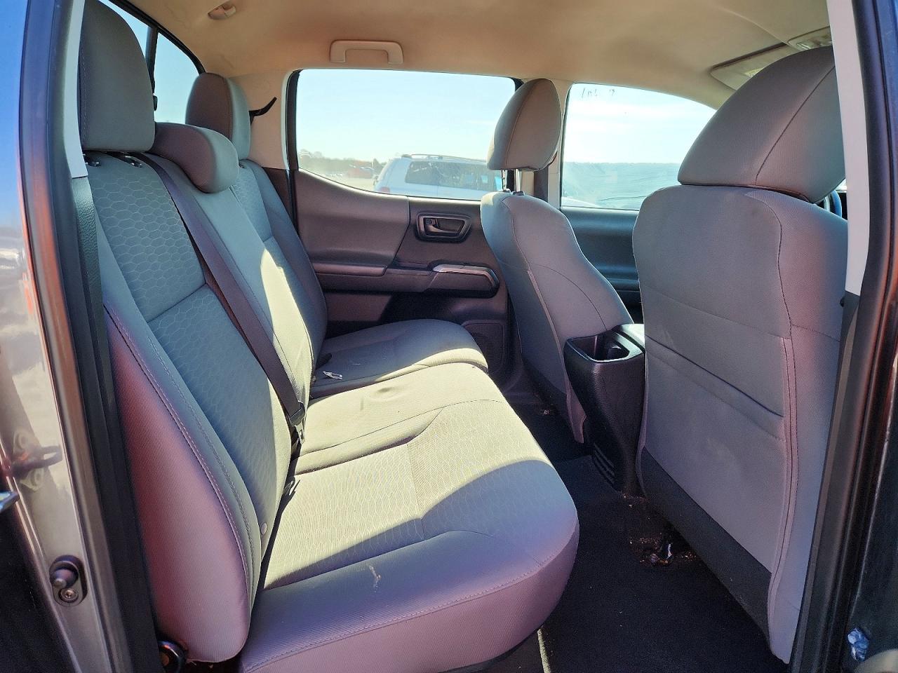 2016 TOYOTA TACOMA