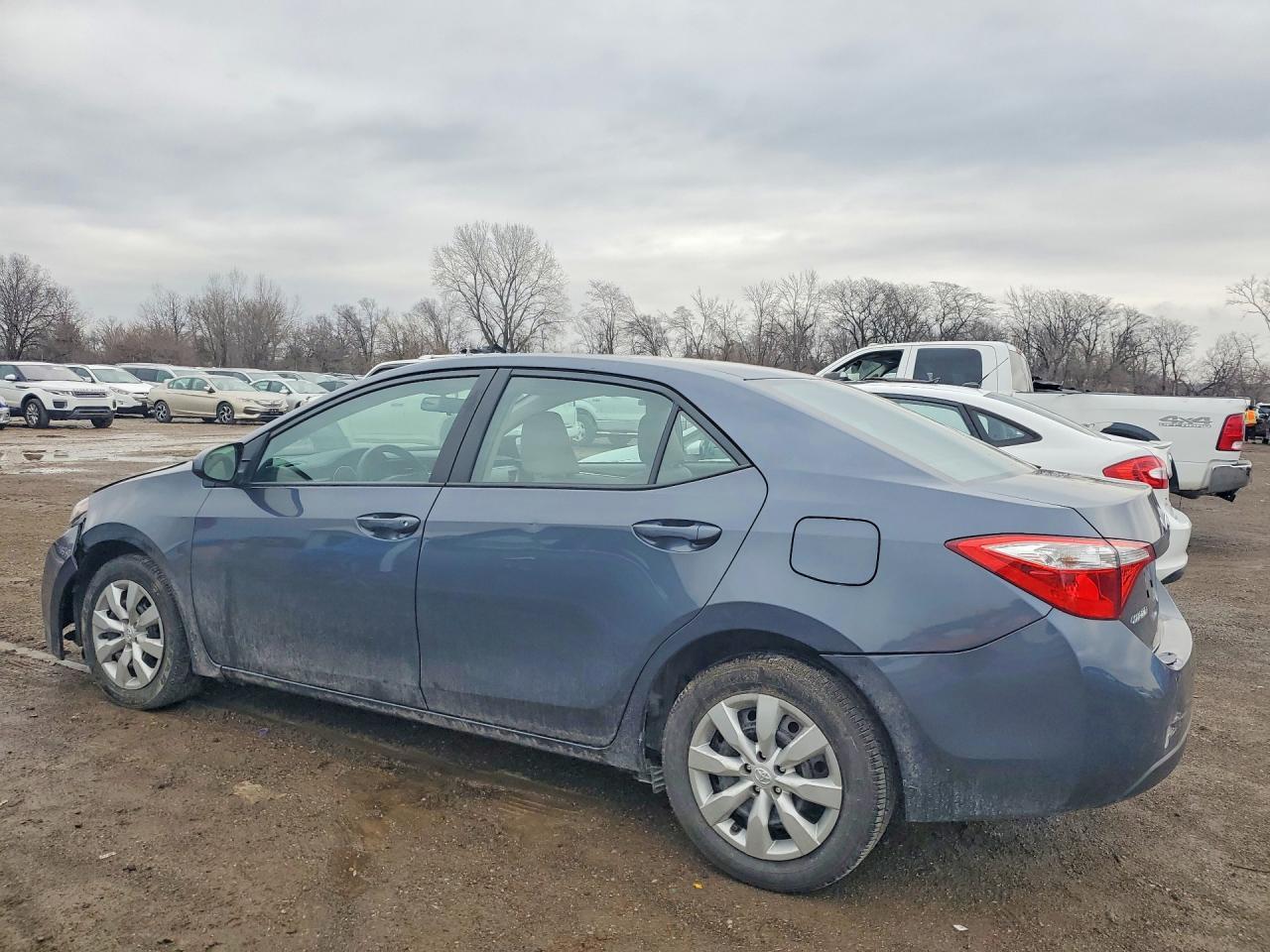 2015 TOYOTA COROLLA