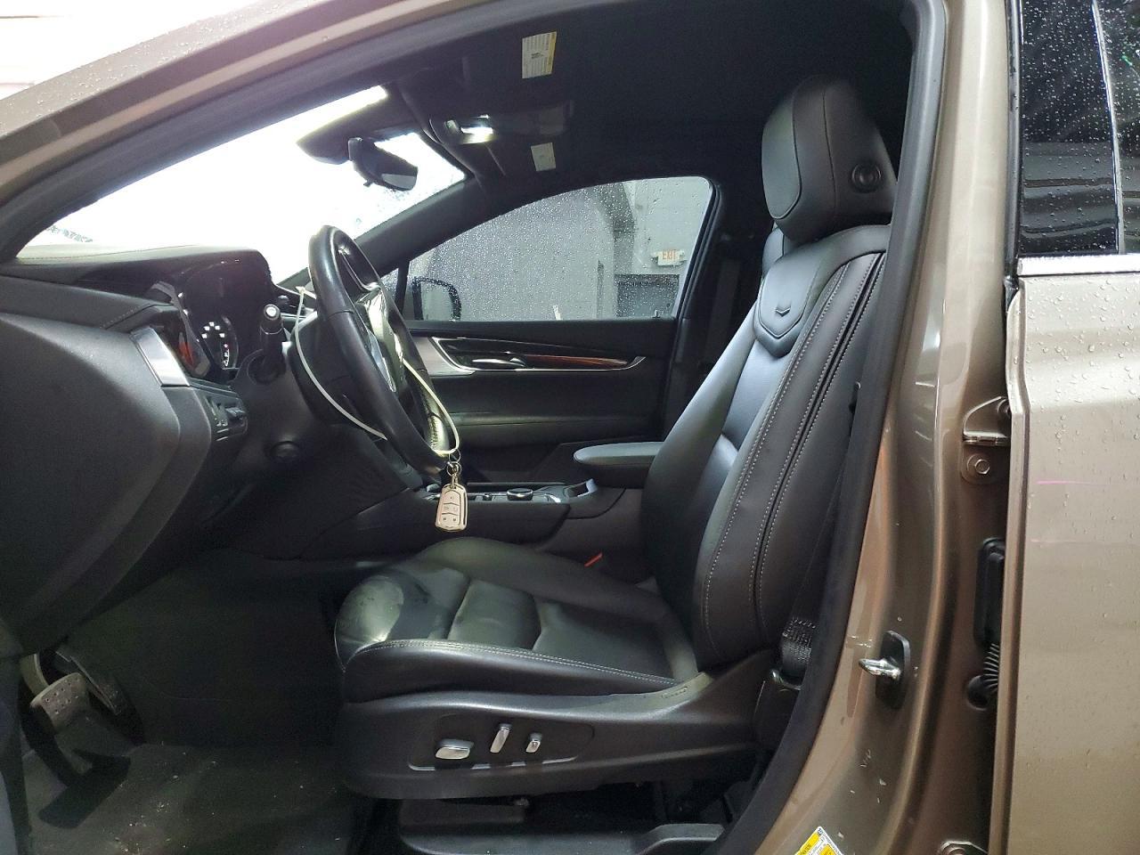 2023 CADILLAC XT5