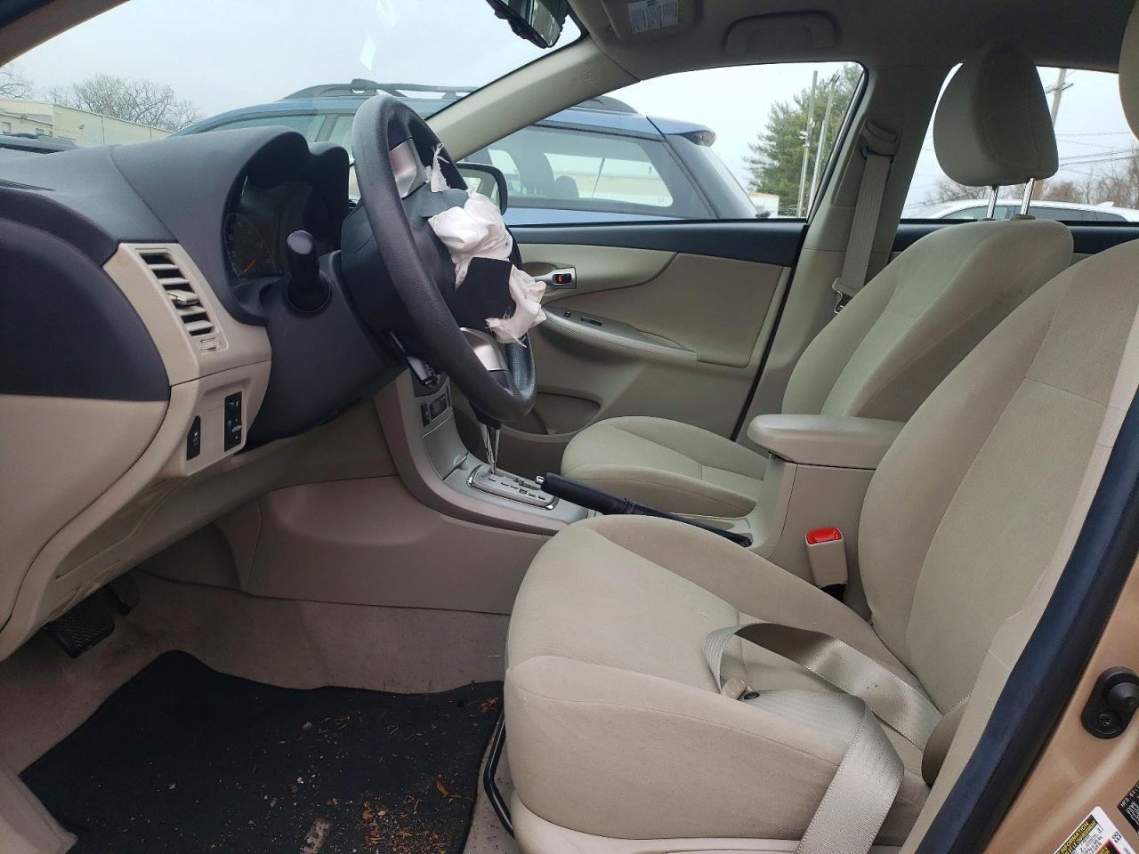 2011 TOYOTA COROLLA