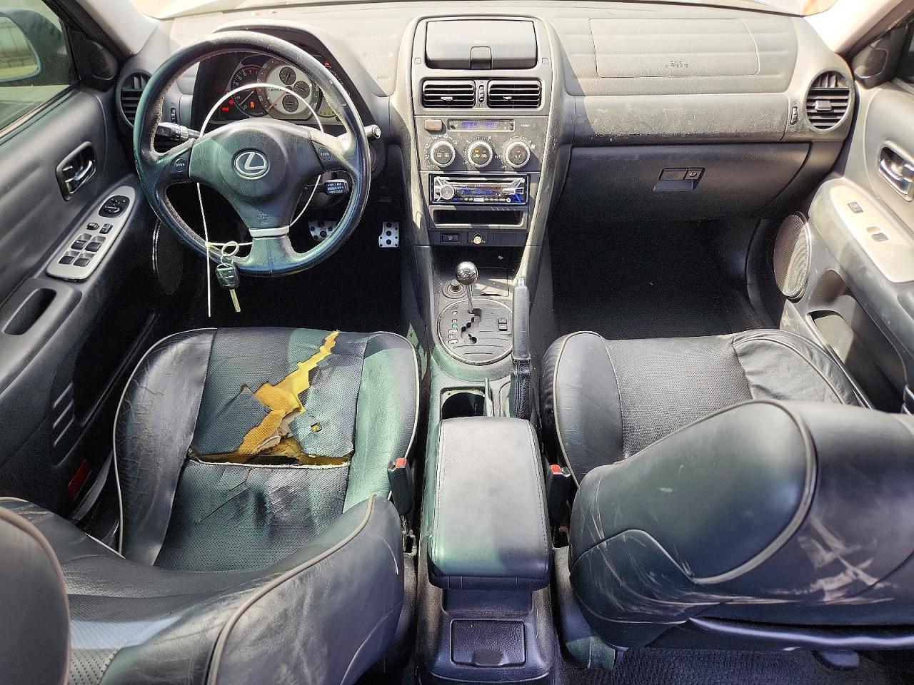 2004 LEXUS IS 300
