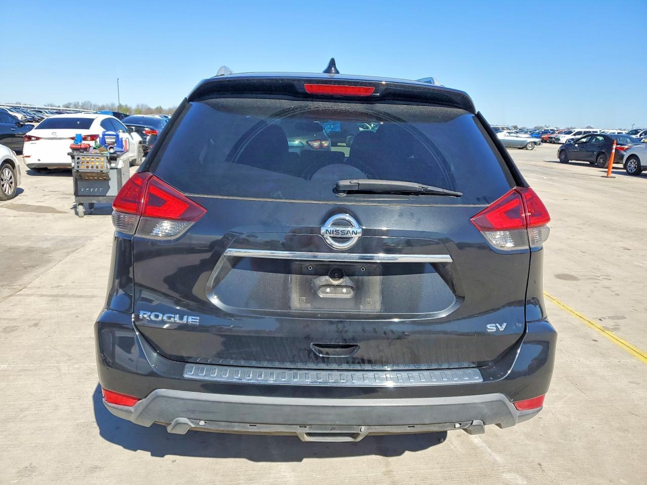 2017 NISSAN ROGUE