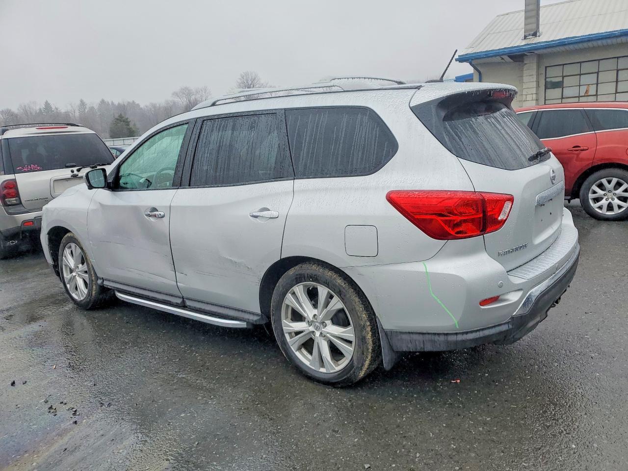2018 NISSAN PATHFINDER