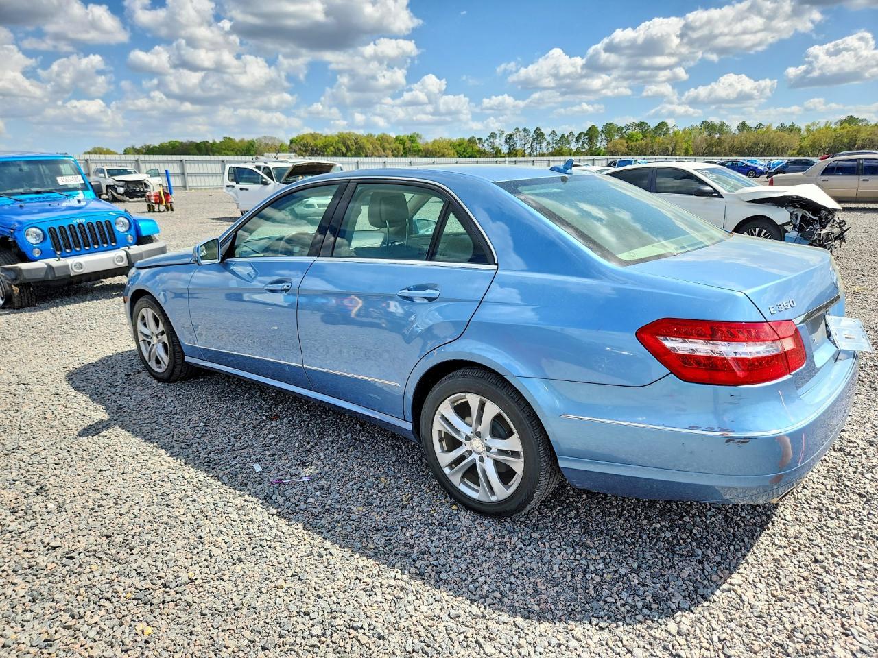 2011 MERCEDES-BENZ E-Class