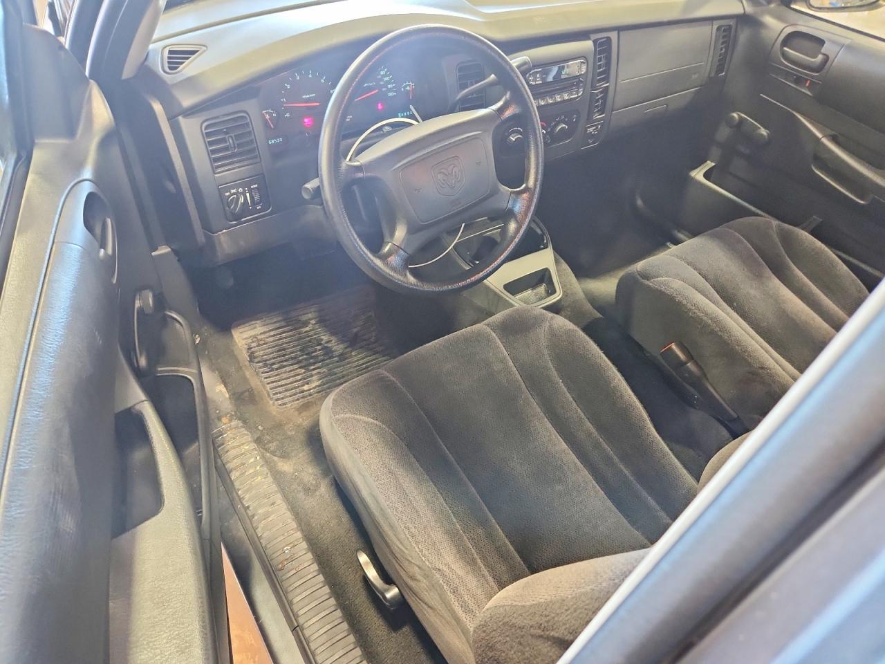 2004 DODGE Dakota