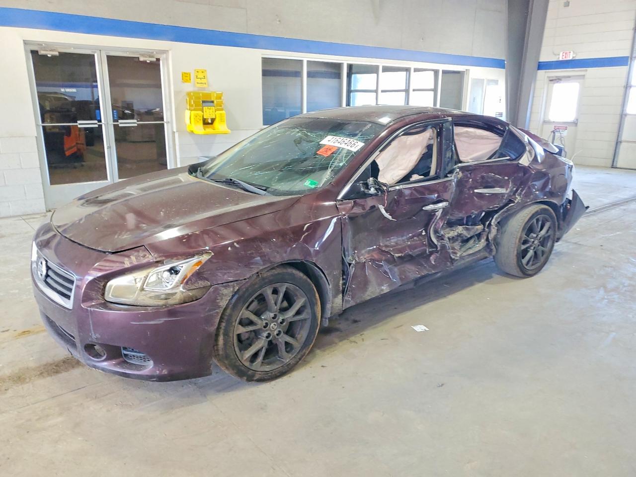 2014 NISSAN Maxima