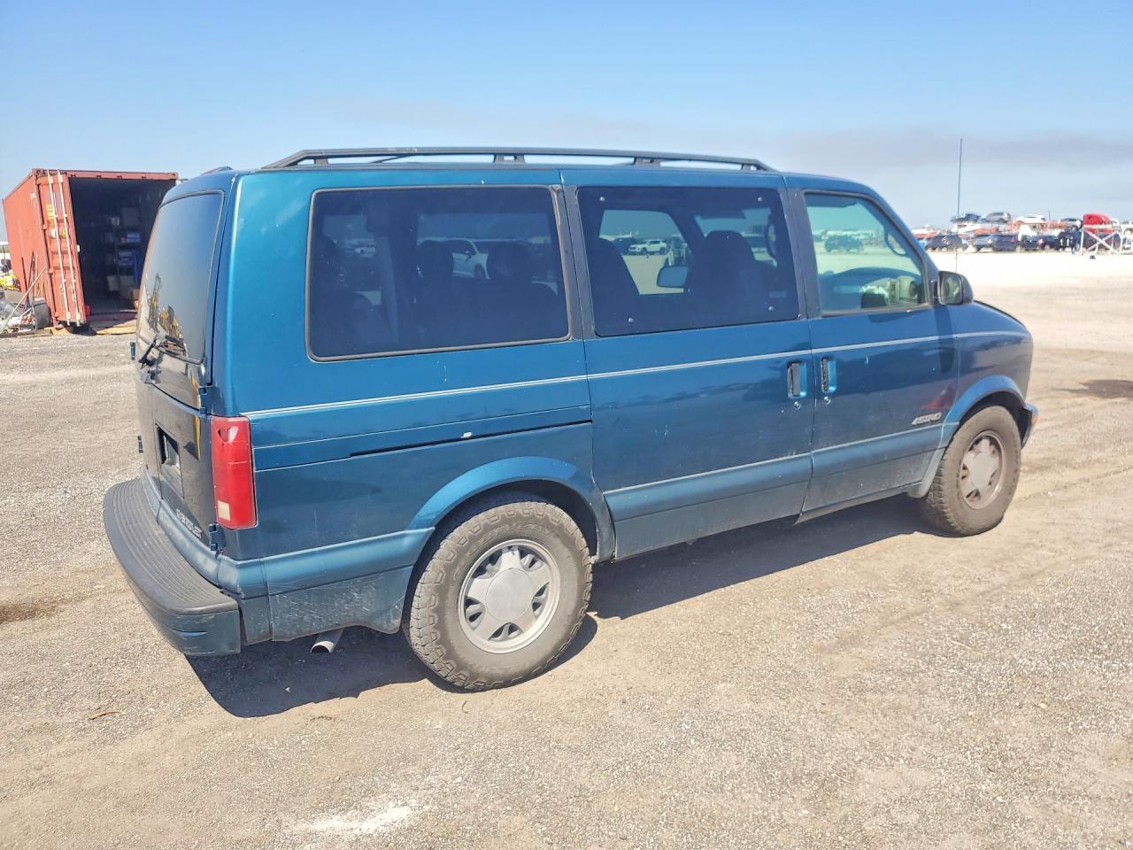 2000 CHEVROLET Astro