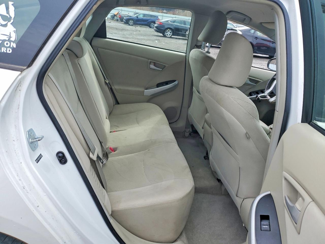 2011 TOYOTA PRIUS