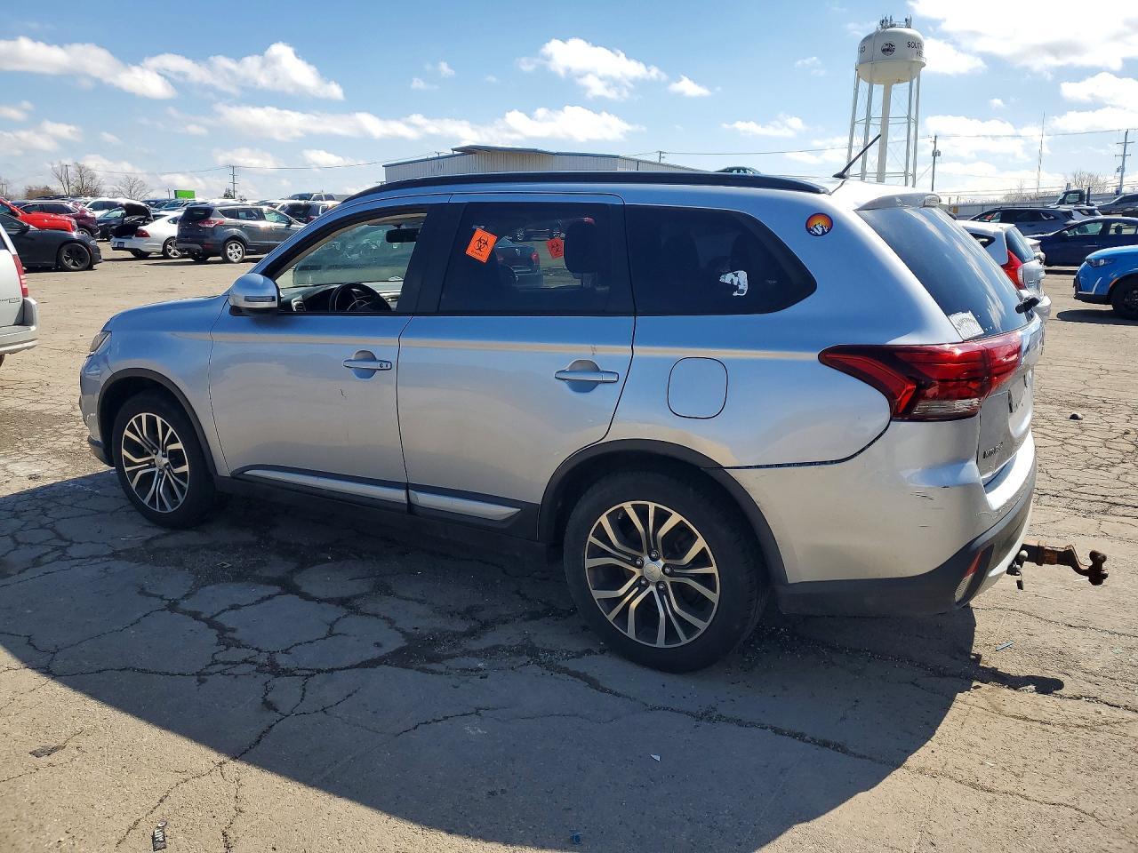 2016 MITSUBISHI outlander