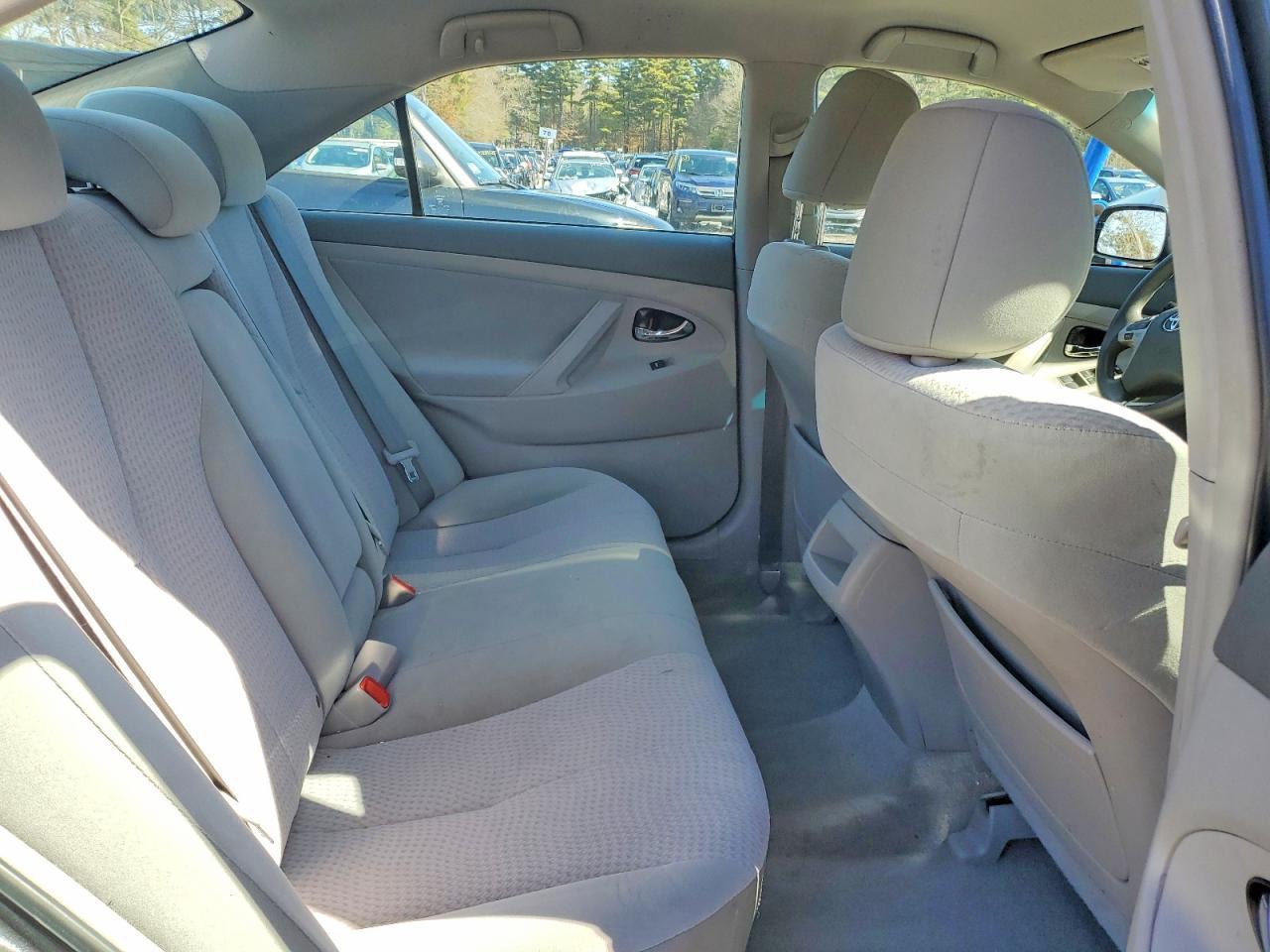 2011 TOYOTA CAMRY
