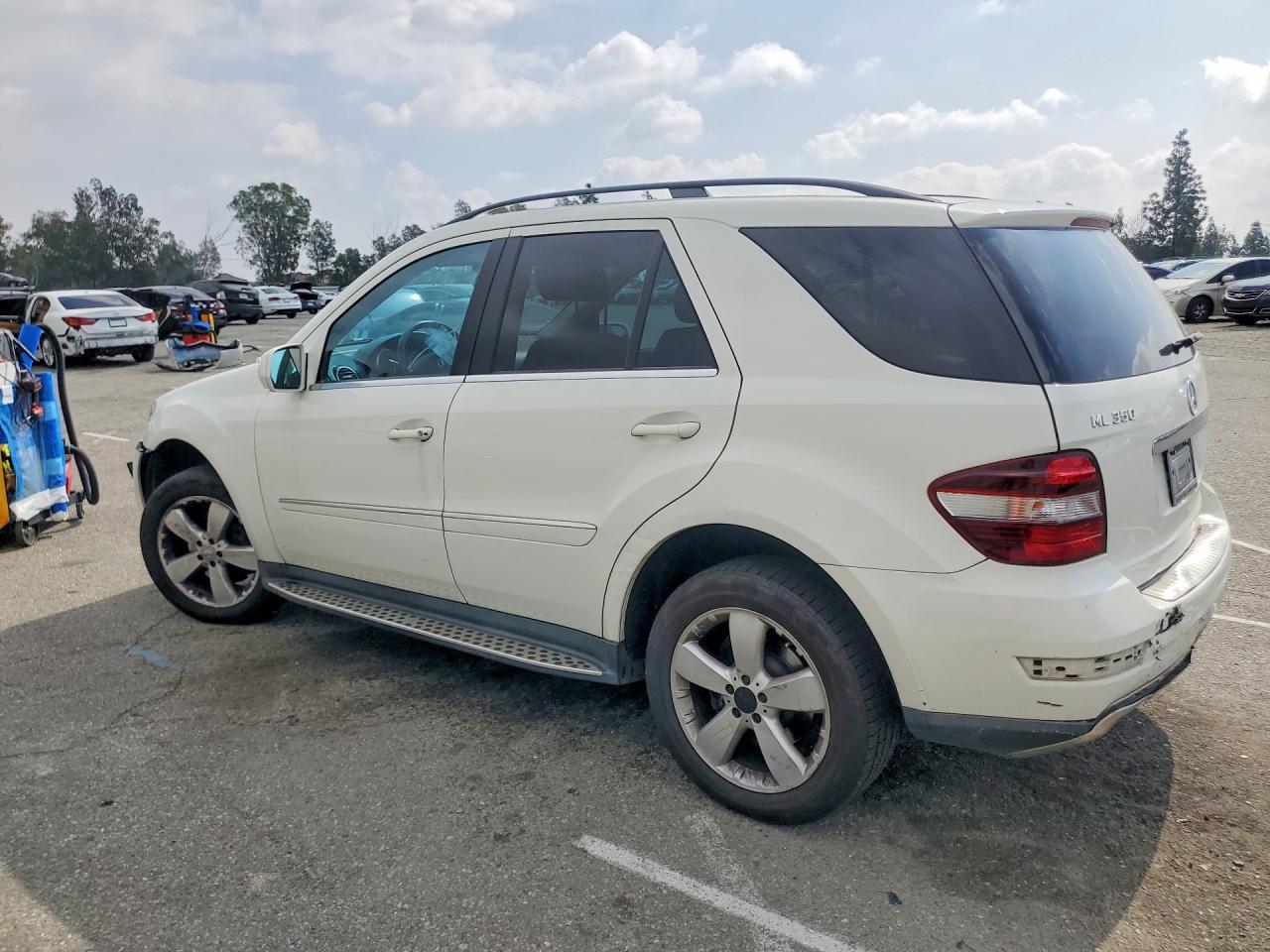 2010 MERCEDES-BENZ ML-Class