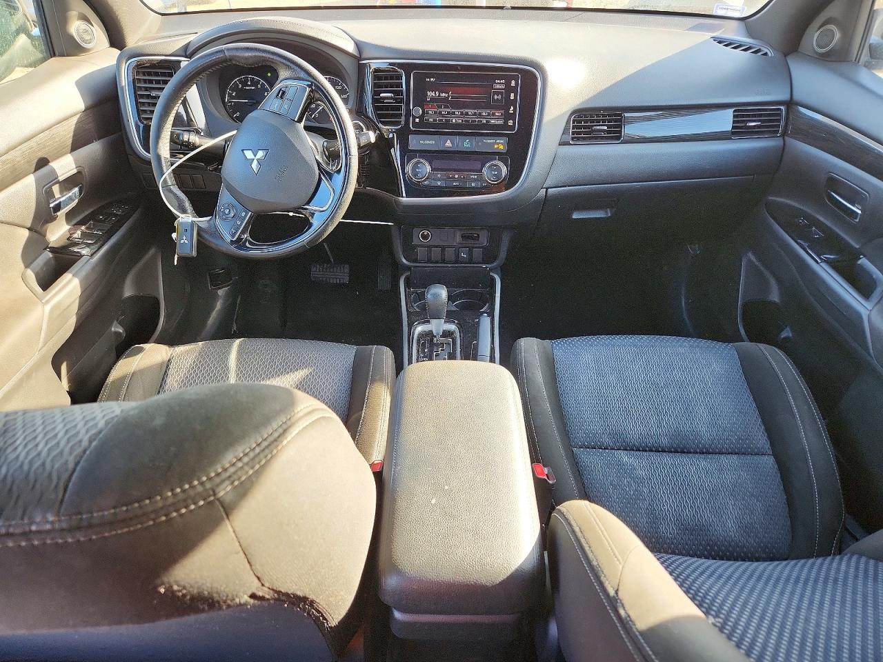 2018 MITSUBISHI outlander