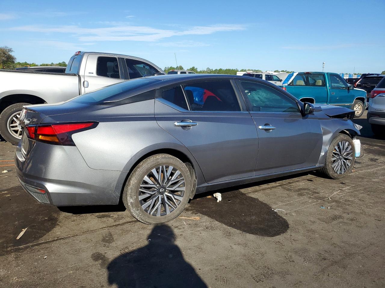 2023 NISSAN ALTIMA