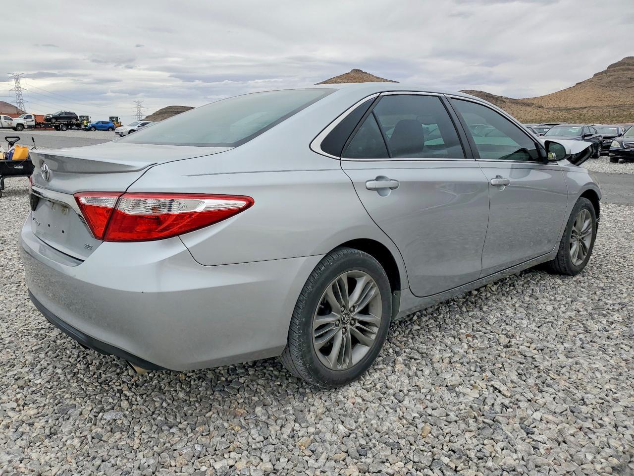 2017 TOYOTA CAMRY