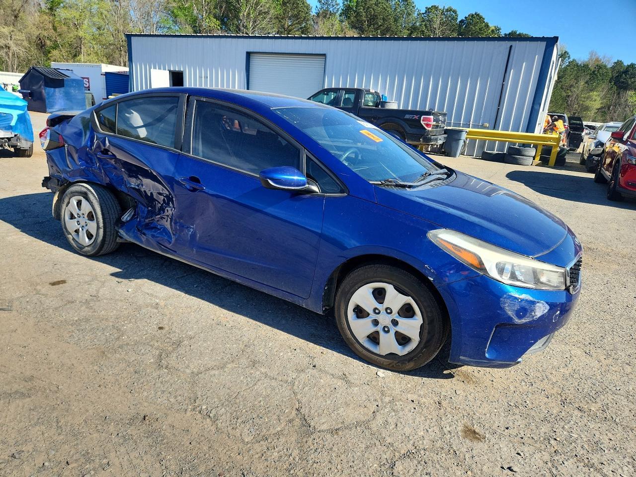 2017 KIA FORTE