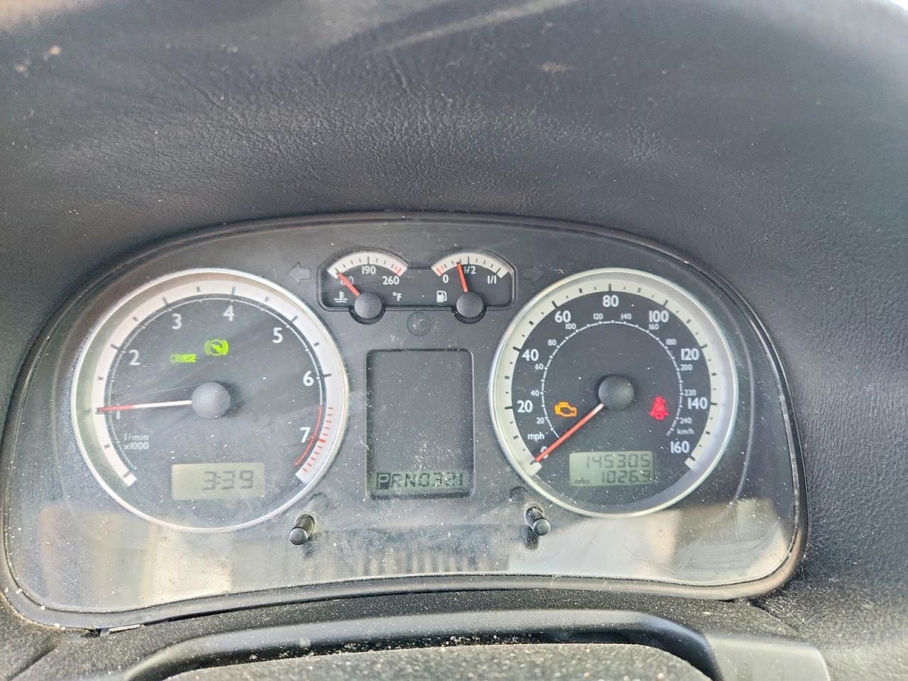 2004 VOLKSWAGEN JETTA