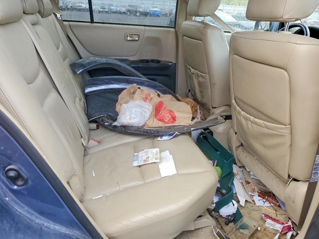 2003 TOYOTA HIGHLANDER