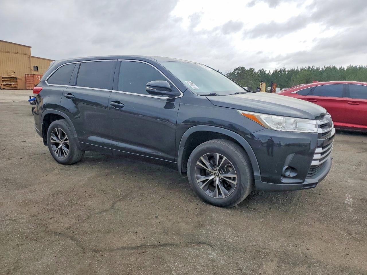 2018 TOYOTA HIGHLANDER