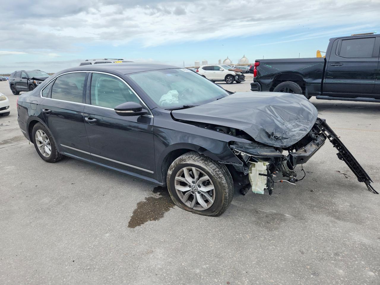 2017 VOLKSWAGEN Passat