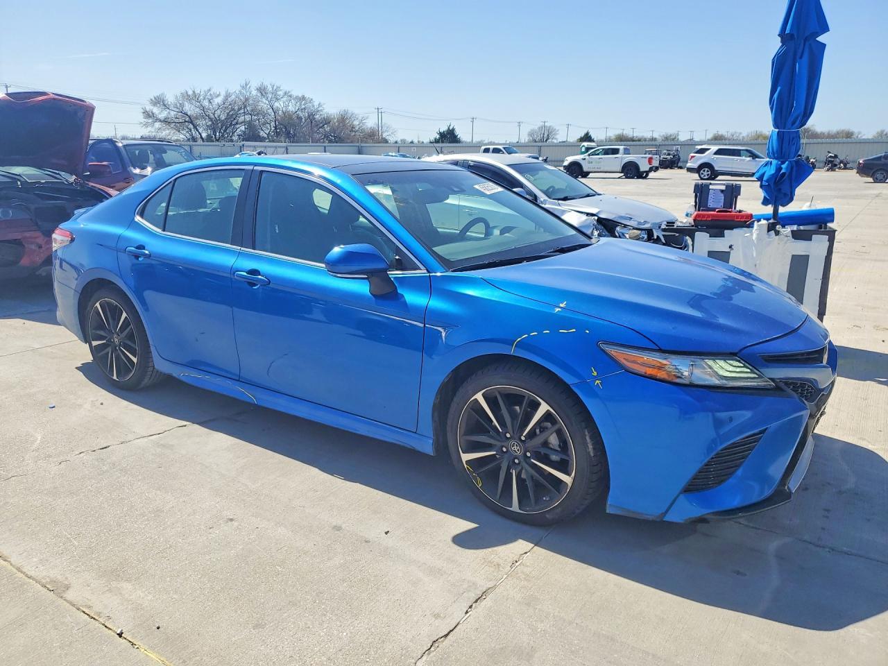 2018 TOYOTA CAMRY