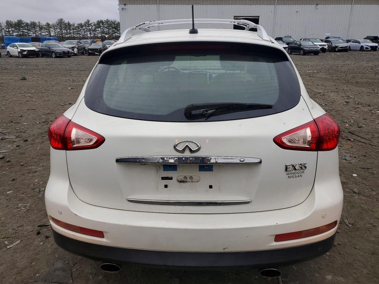 2011 INFINITI EX35
