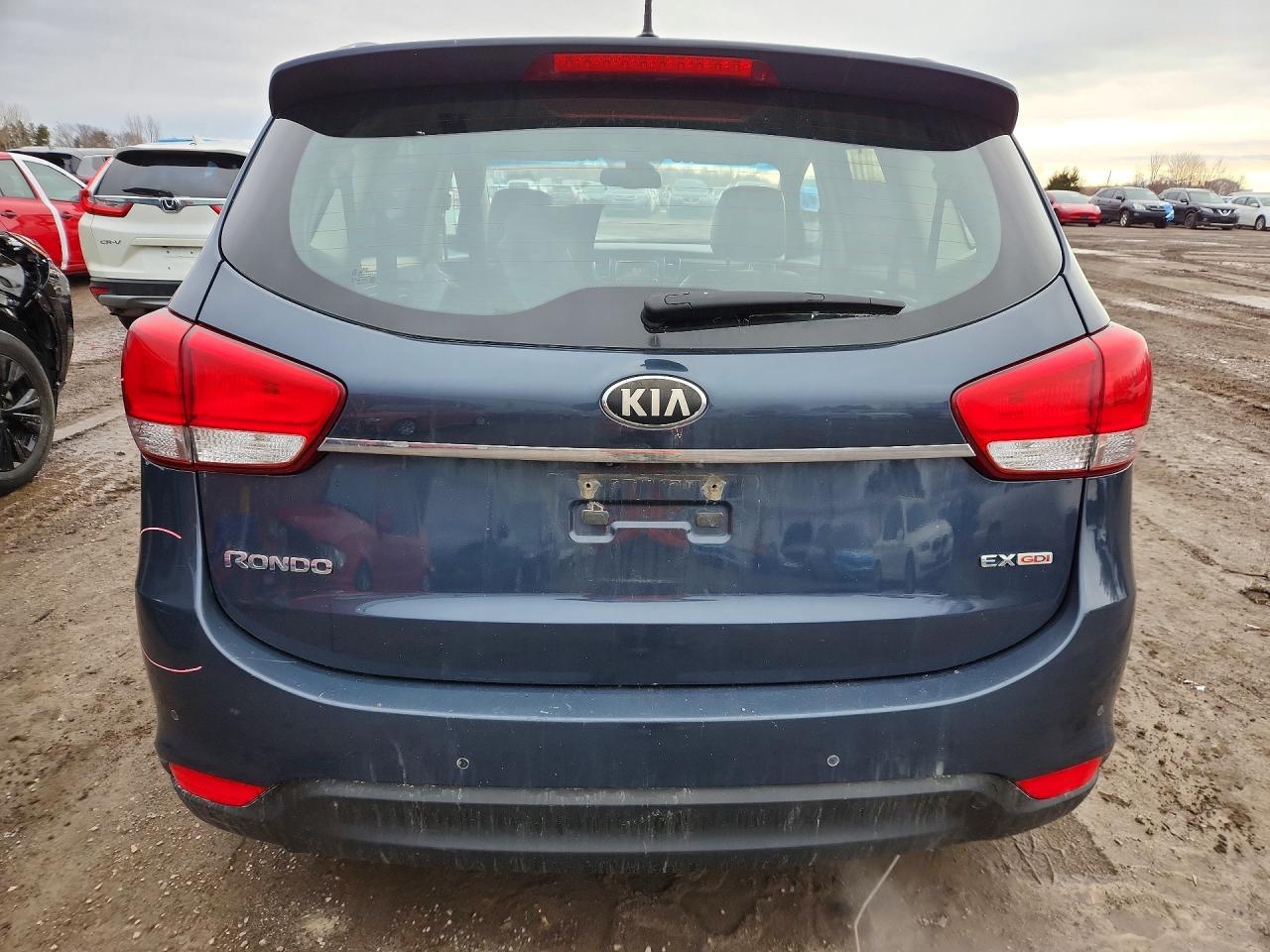 2014 KIA RONDO