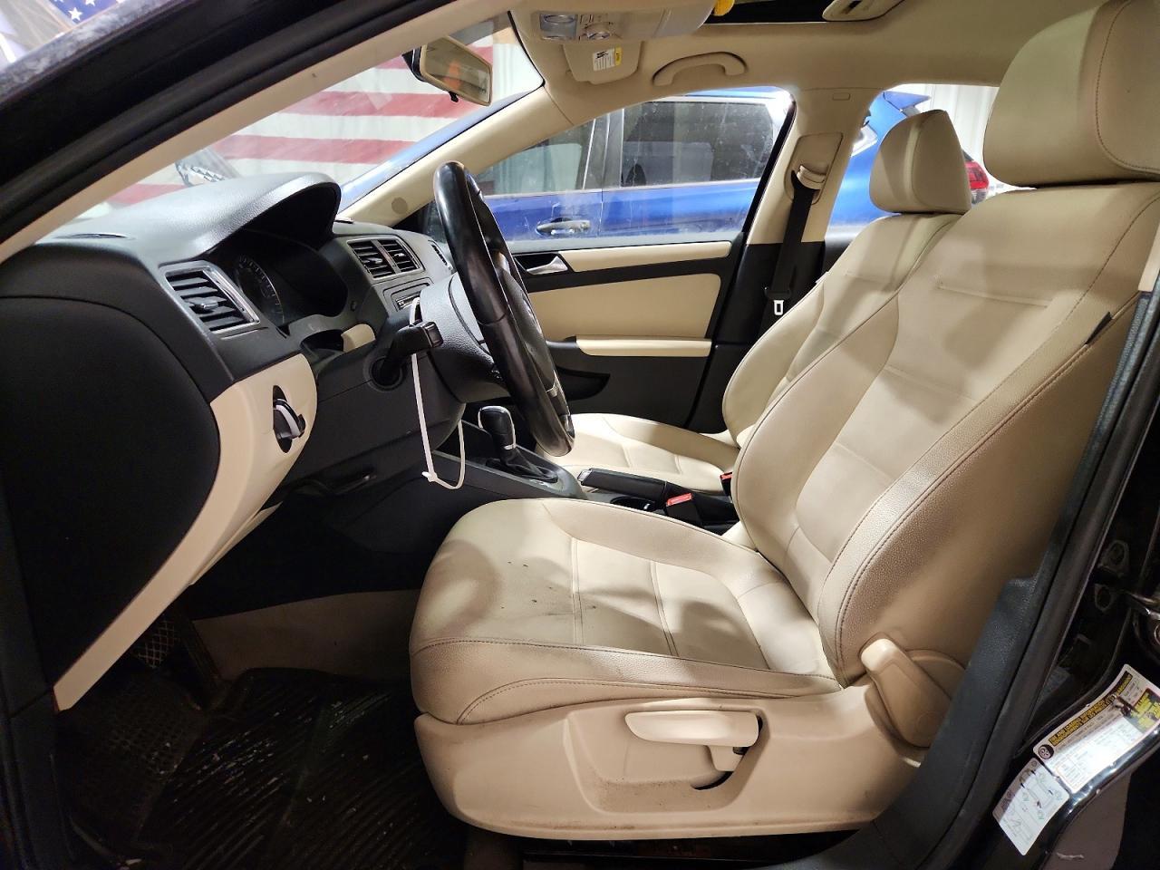 2012 VOLKSWAGEN JETTA