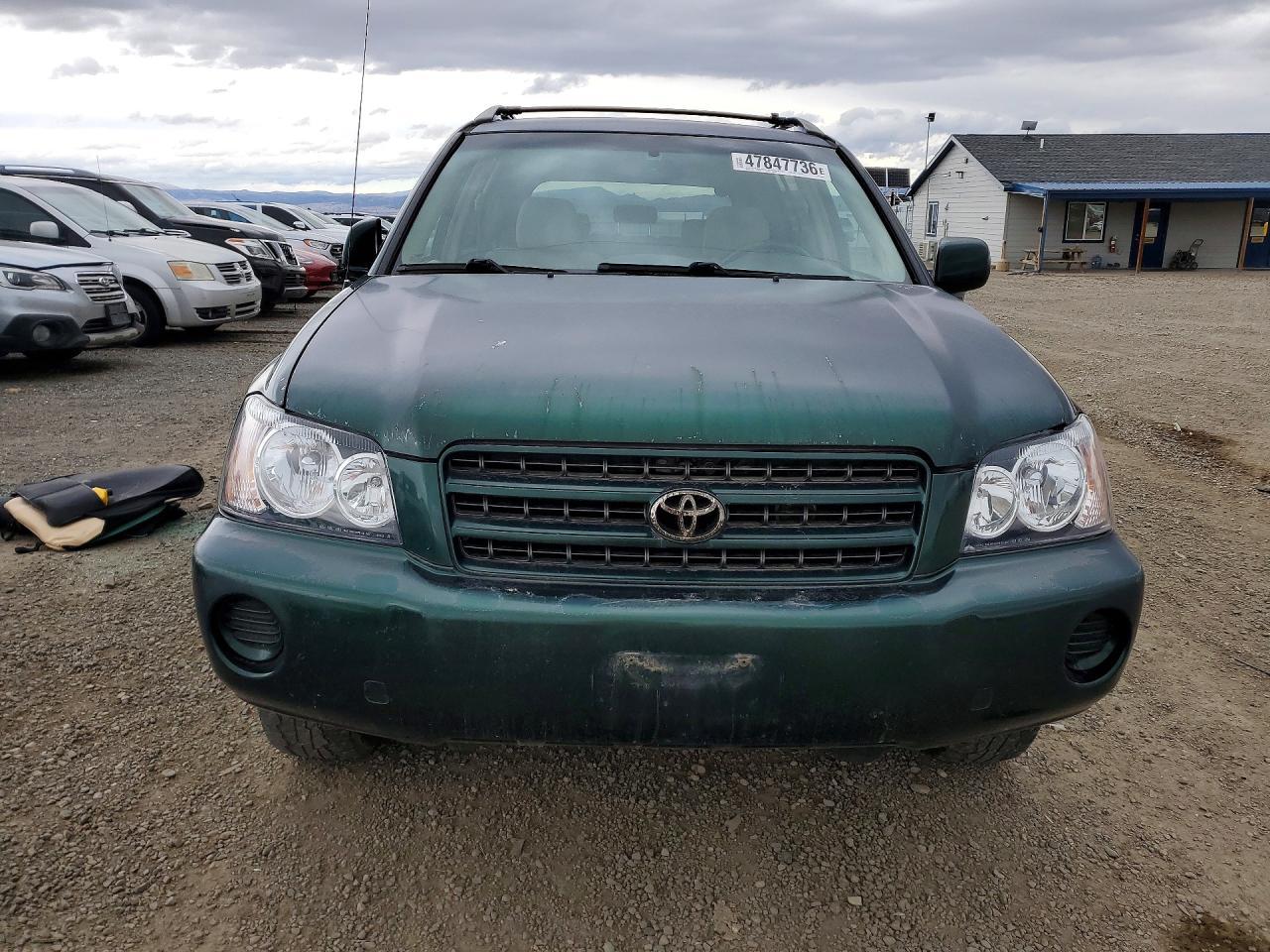 2002 TOYOTA HIGHLANDER