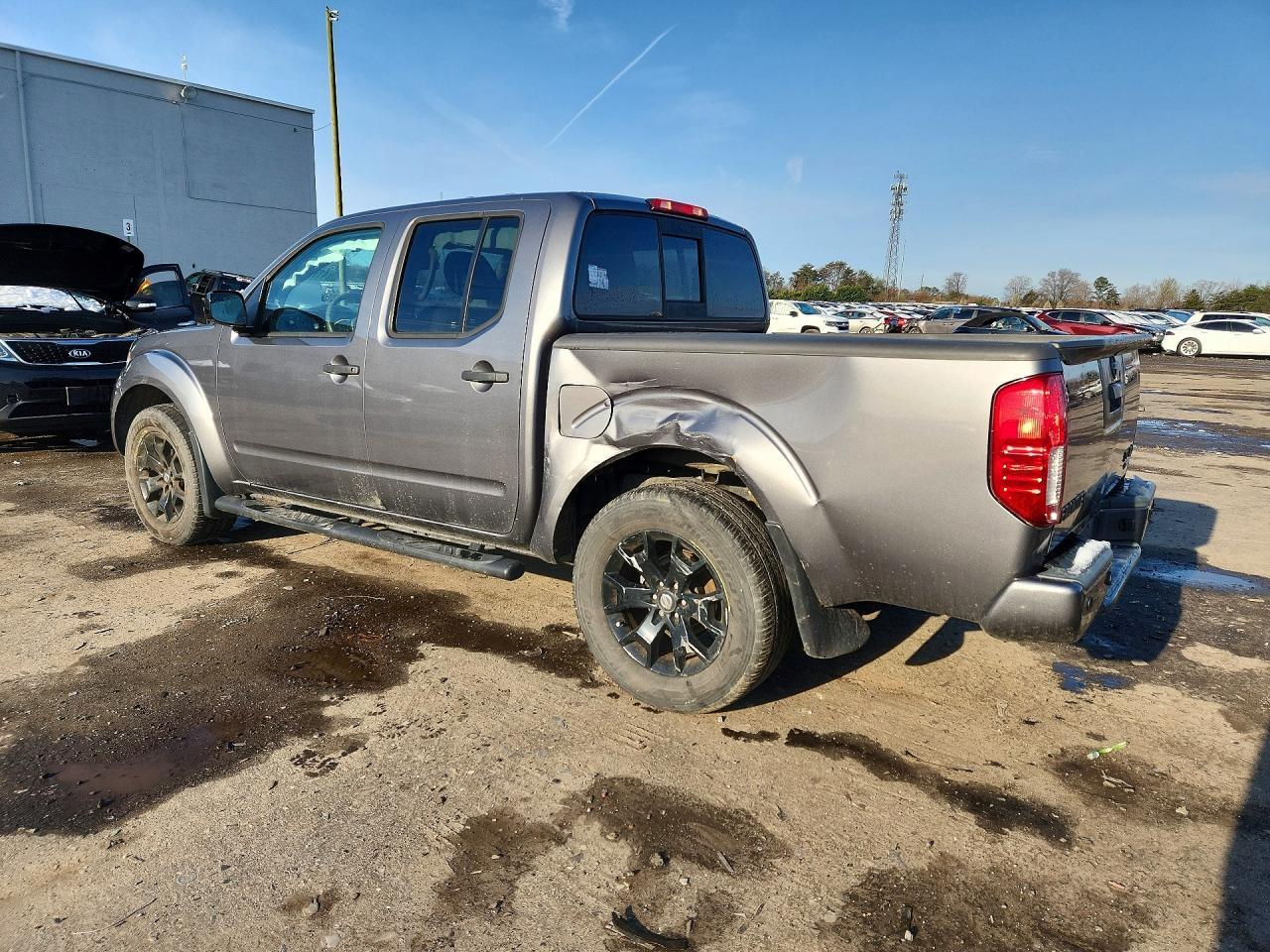 2021 NISSAN Frontier