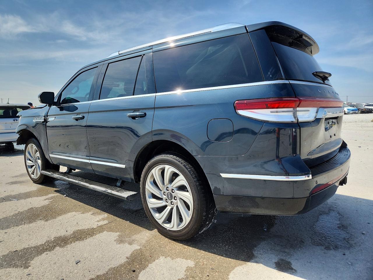 2024 LINCOLN Navigator