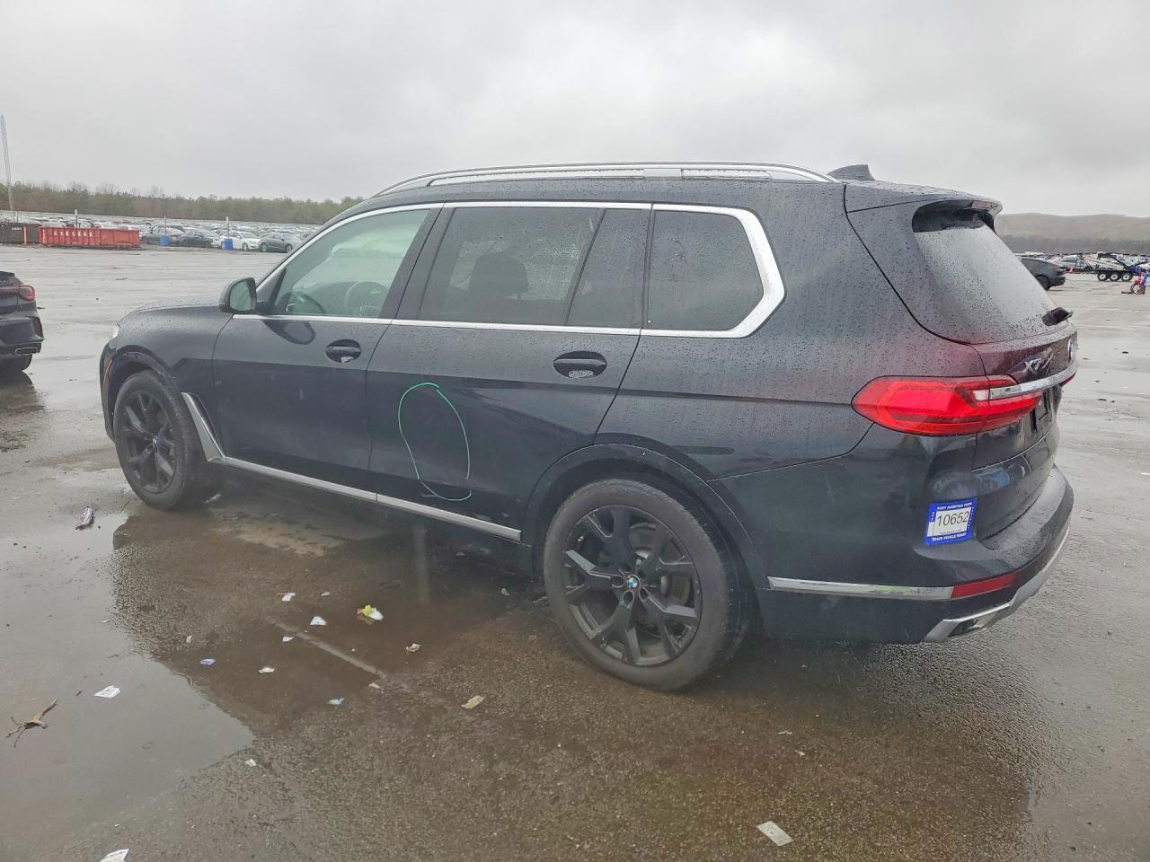 2022 BMW X7