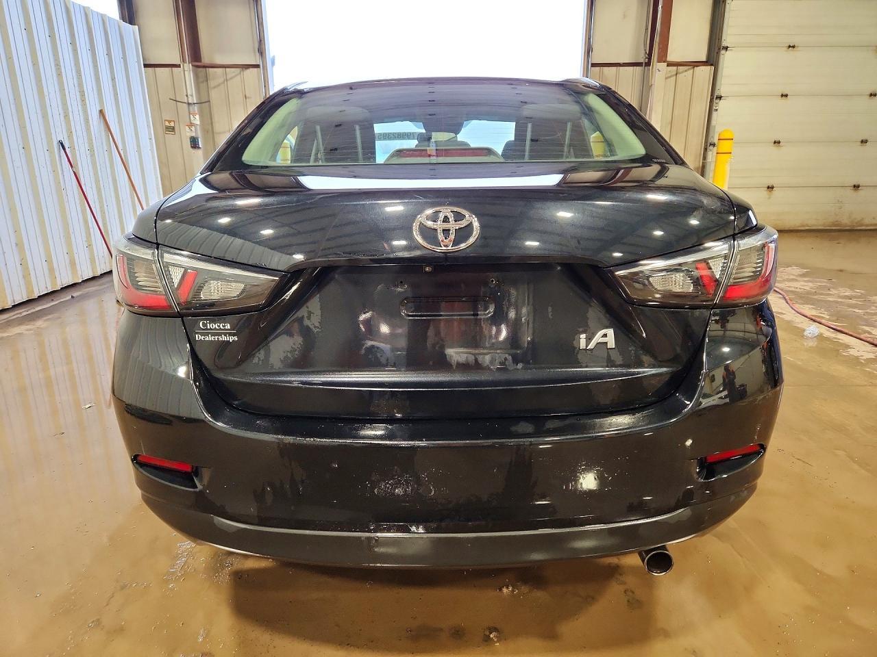 2017 TOYOTA YARIS
