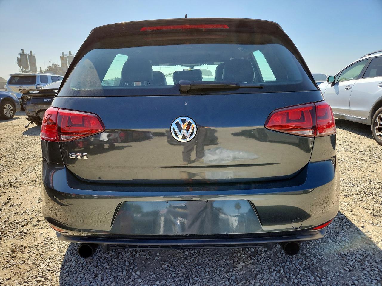 2015 VOLKSWAGEN GTI