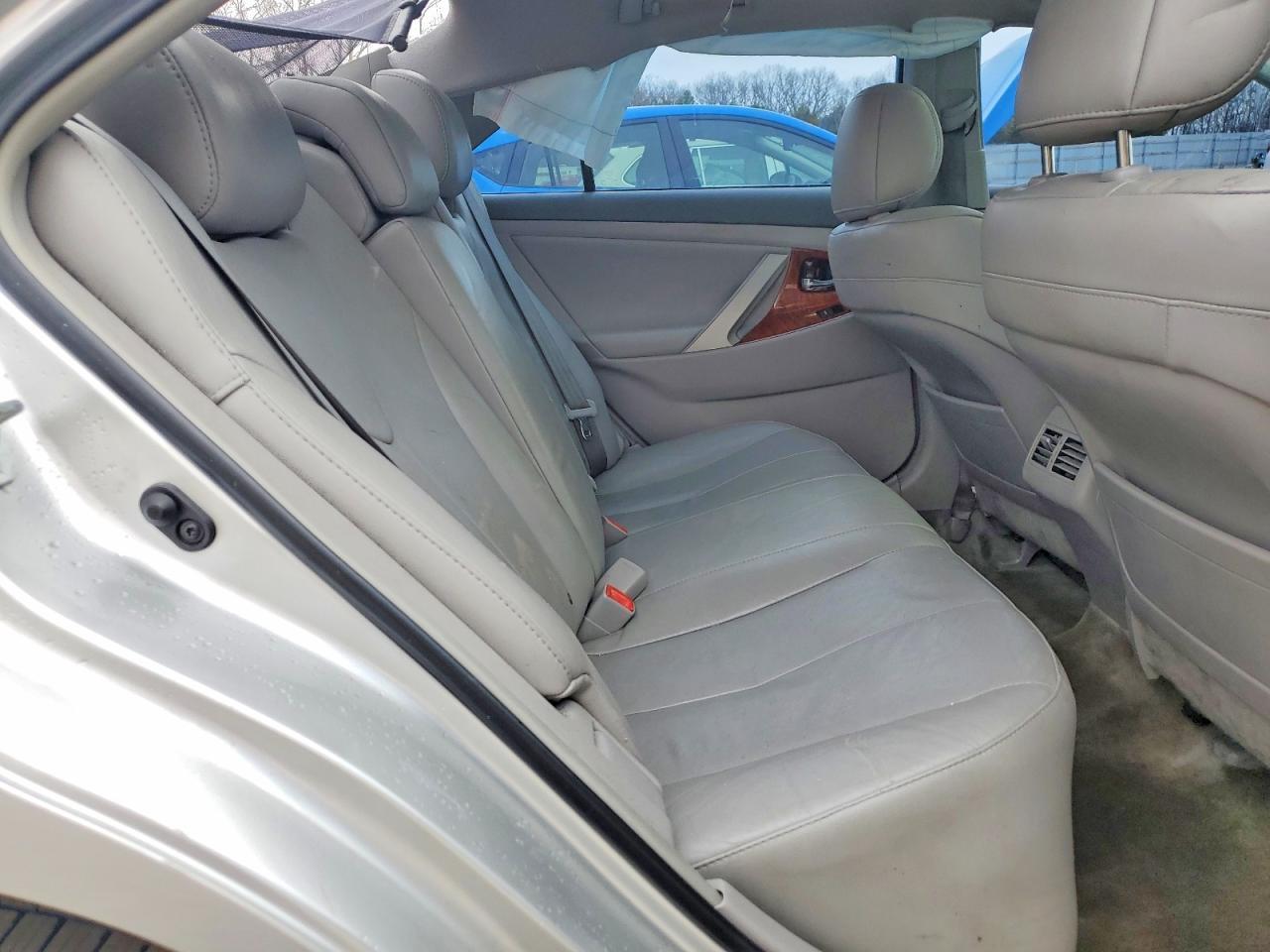 2011 TOYOTA CAMRY