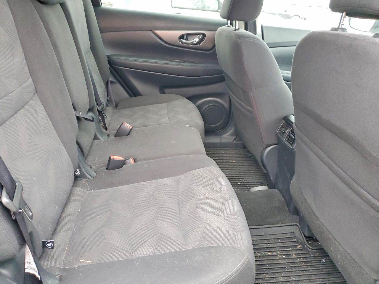 2016 NISSAN ROGUE