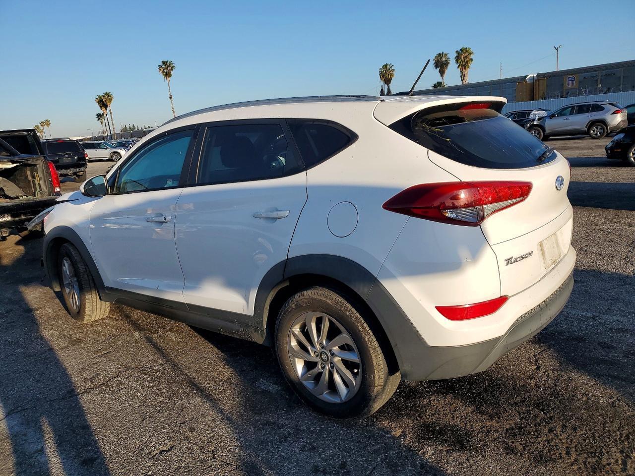 2016 HYUNDAI TUCSON
