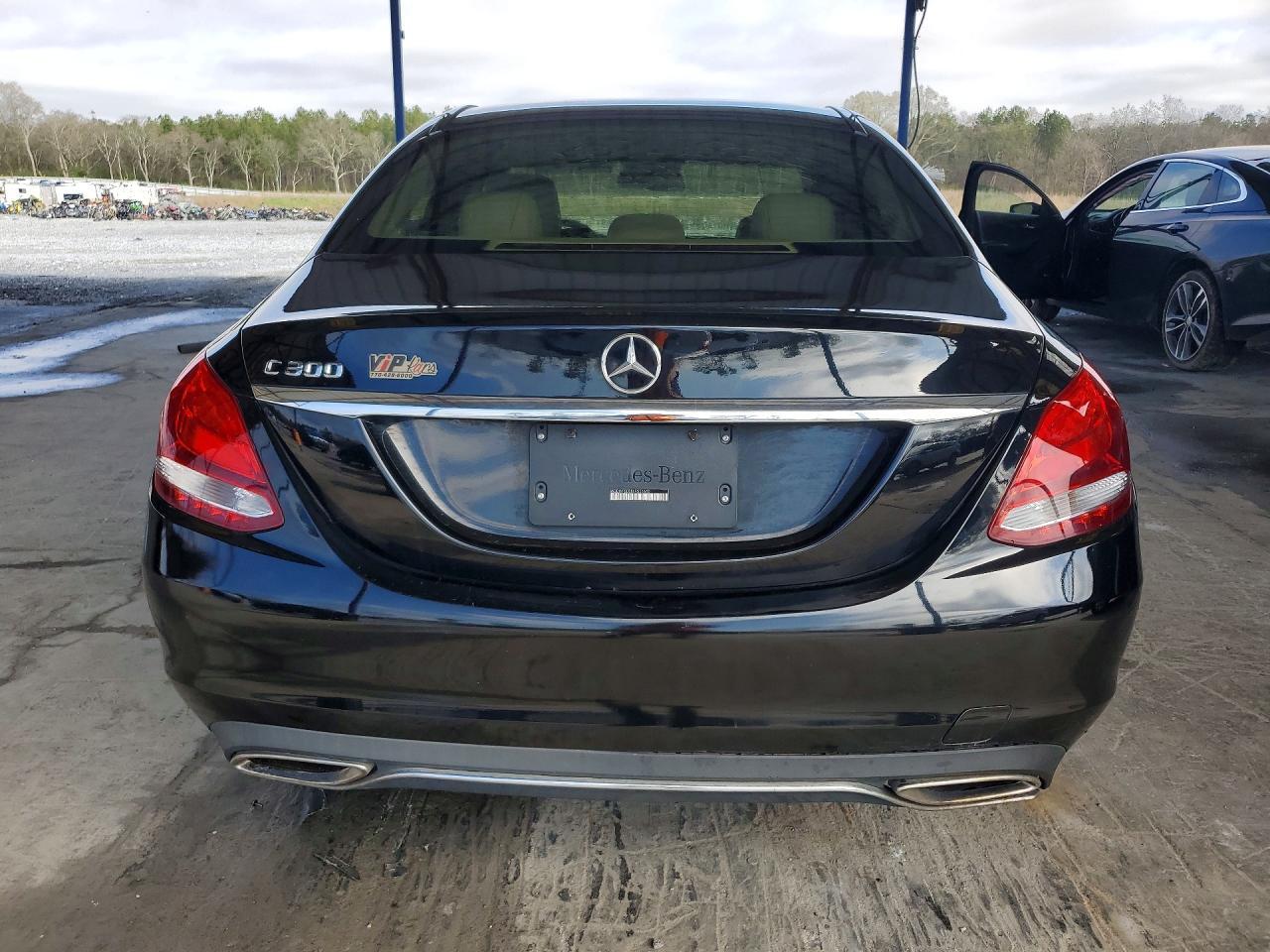 2016 MERCEDES-BENZ C-CLASS