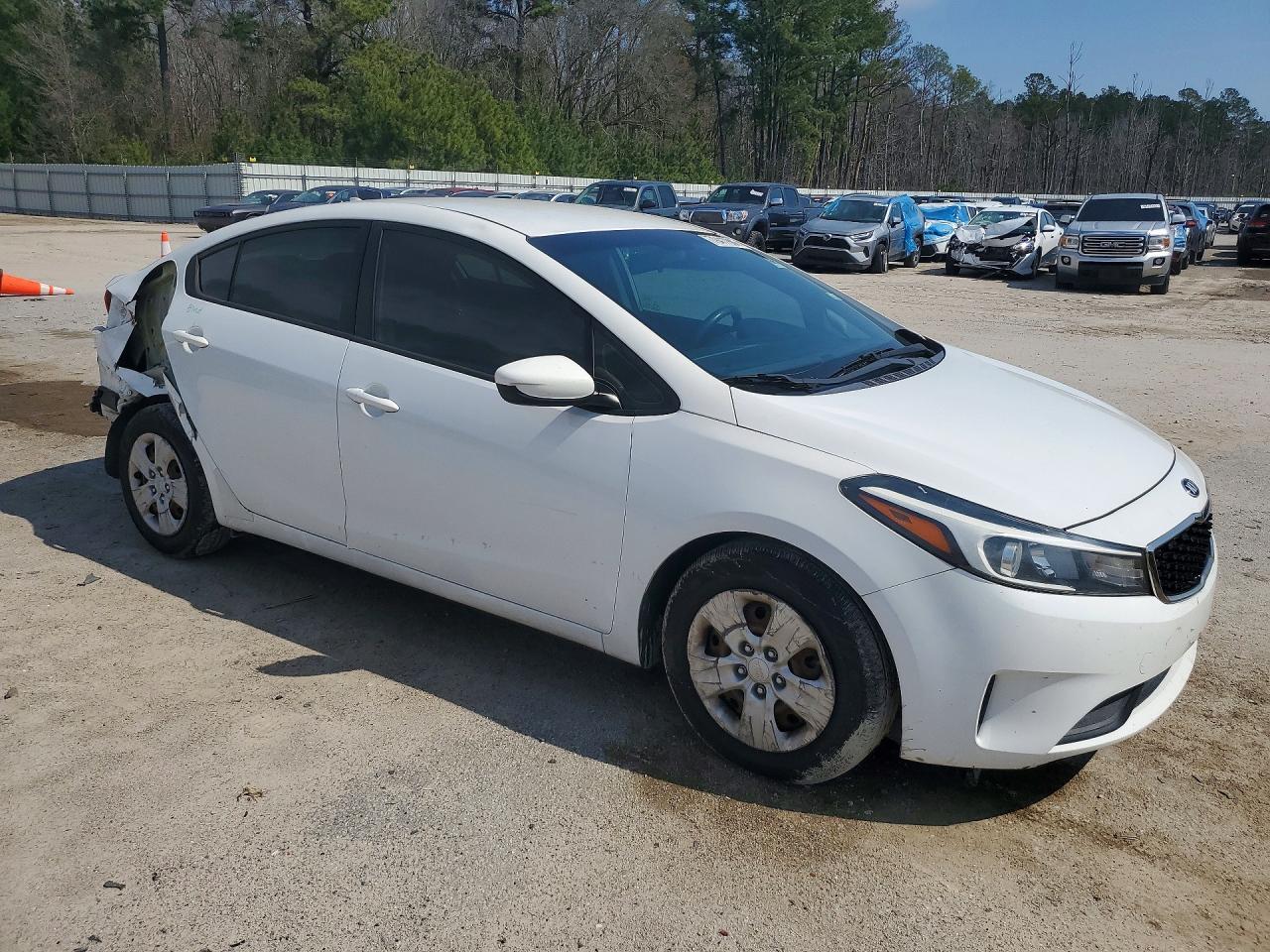 2017 KIA FORTE