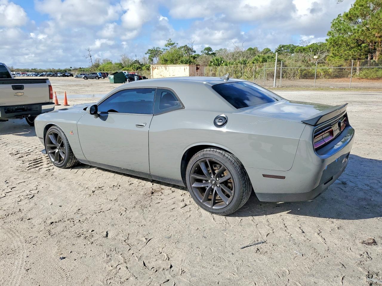 2019 DODGE Challenger