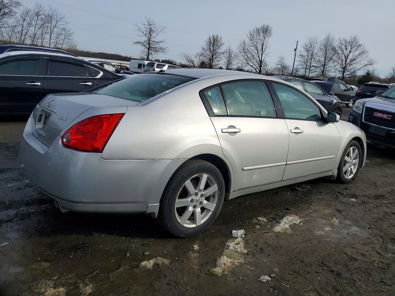 2006 NISSAN Maxima