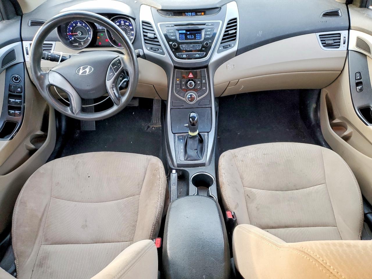 2016 HYUNDAI ELANTRA